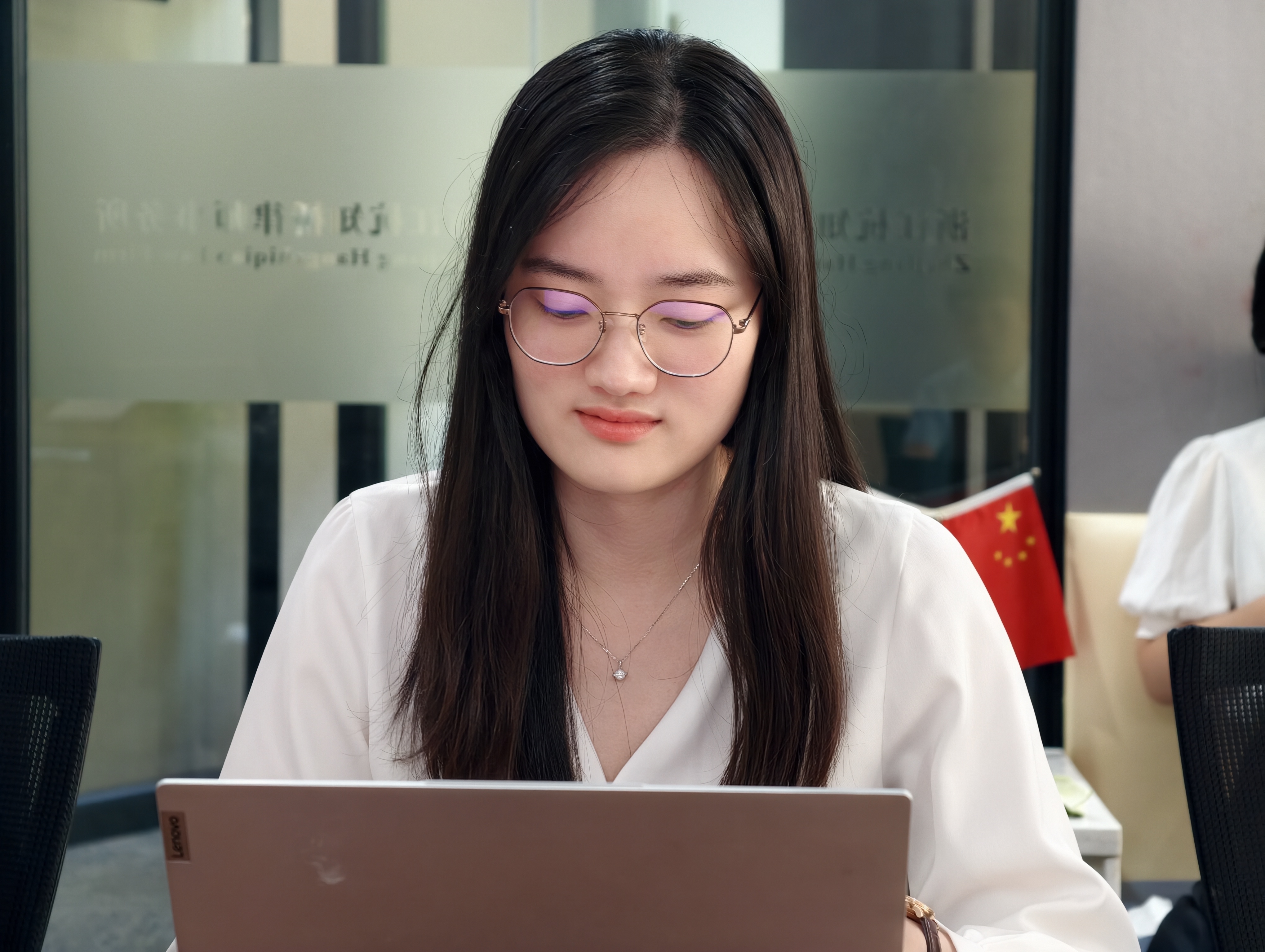 俞.jpg